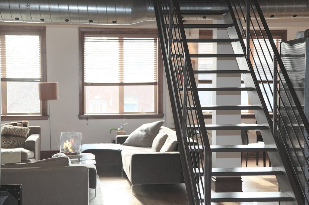 Treppen im Innenbereich – beliebte Materialien